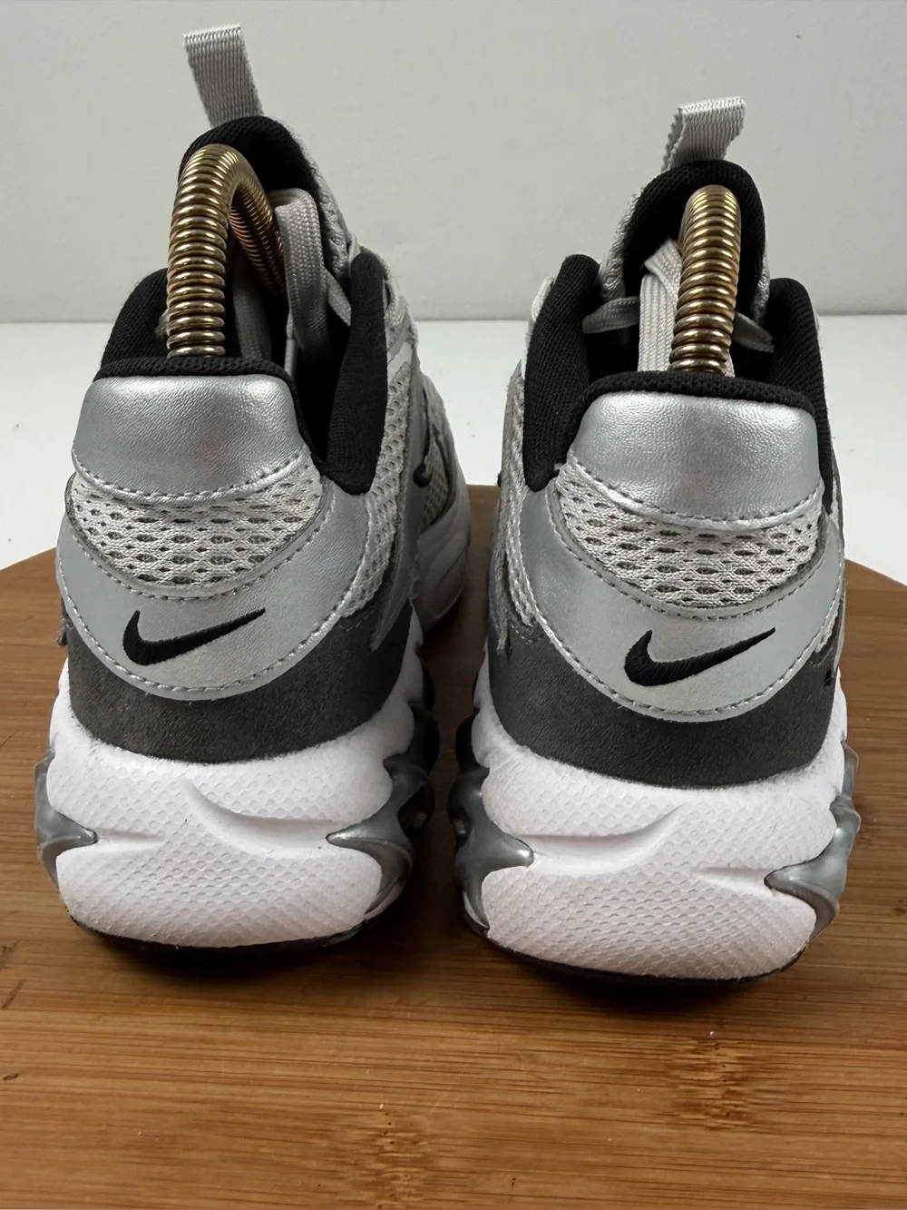 Nike Zoom Air Fire Silver Metallic Mesh Athletic Sneakers - Picture 4 of 10